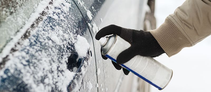 What are liquid de-icers?